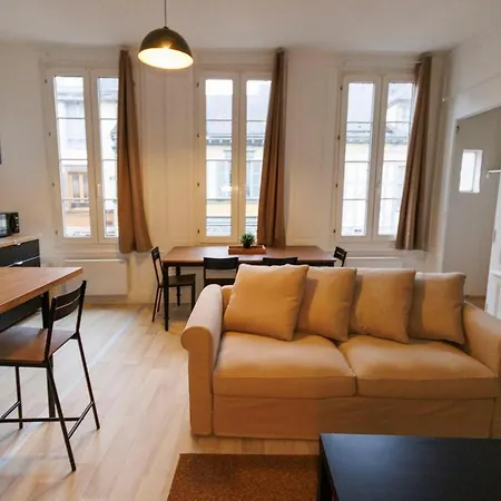 Lafra 1 - Comfort & Modern - Mon Groom Troyes